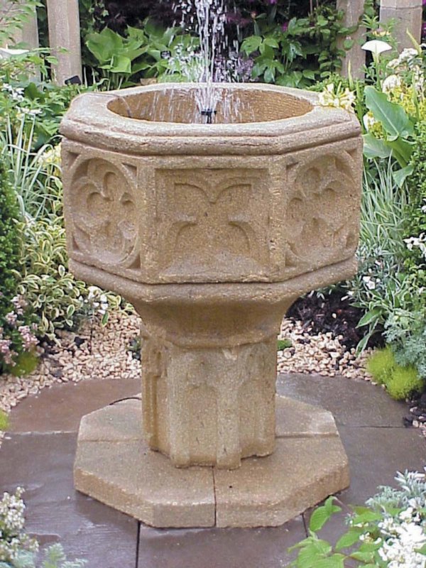 Large Font Fountain
