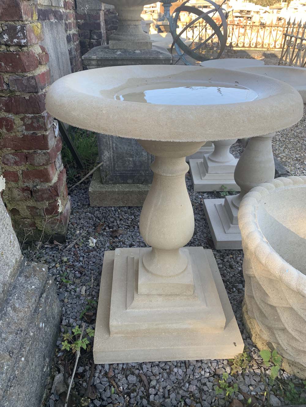 RBB24 Swept Classic Birdbath, cotswold