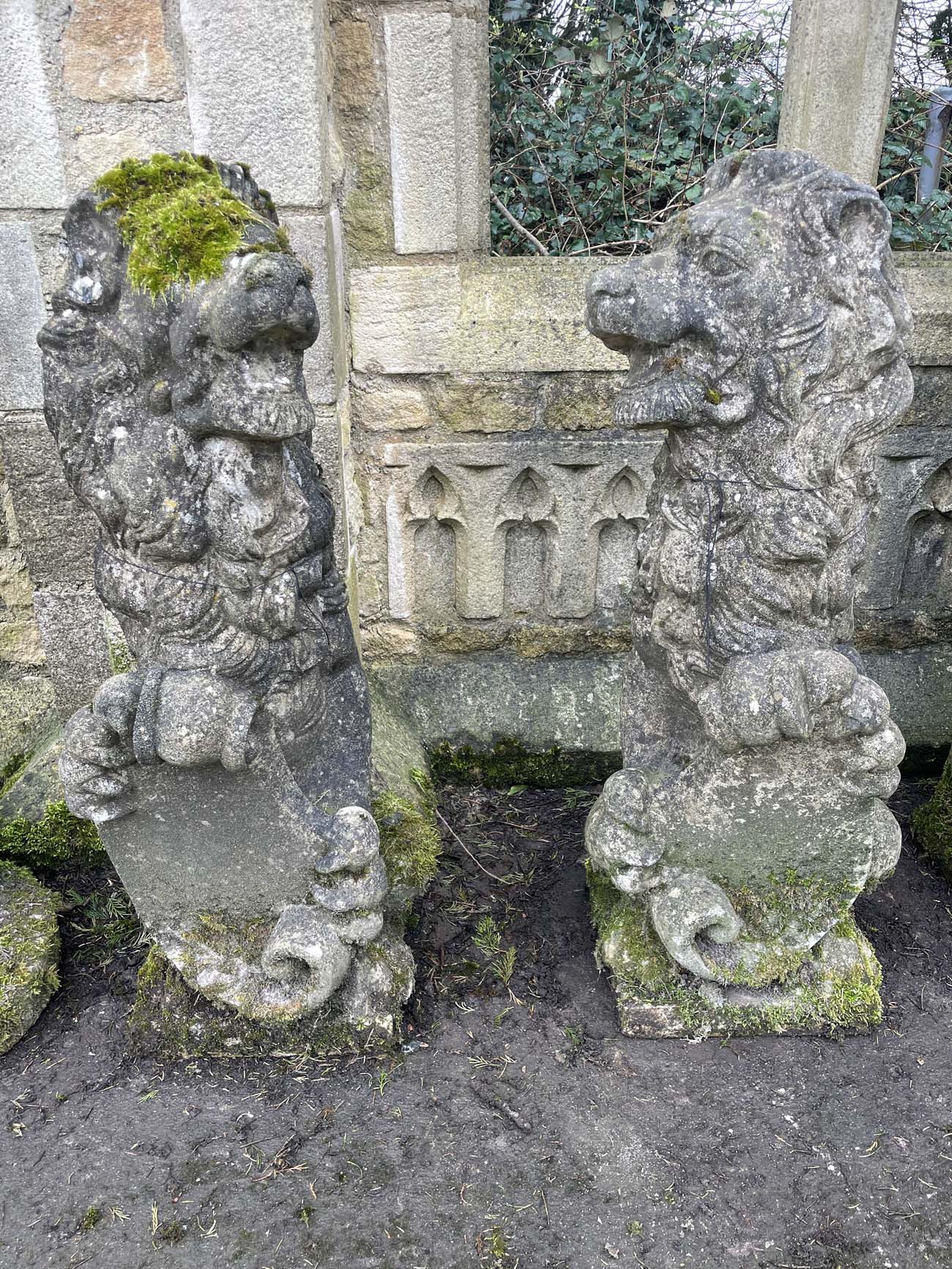 Heraldic Lions, pair