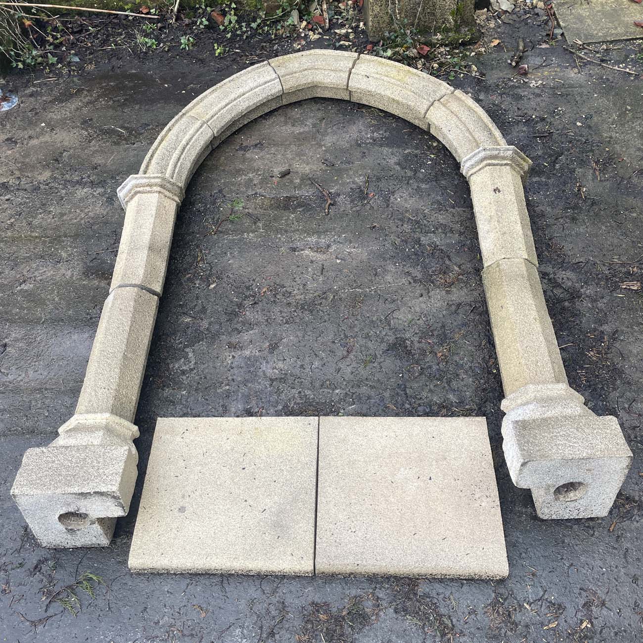Rebated Large Gothic Arch with threshold
